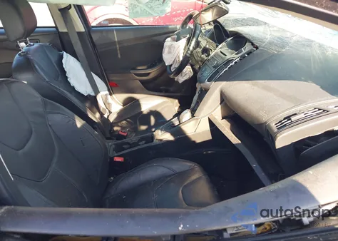 2015 Ford Focus Se from USA, damaged, VIN 1FADP3K27FL274130